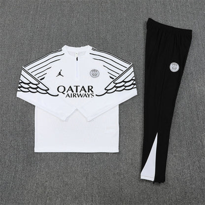 PSG Paris Saint Germain White and Black Chándal