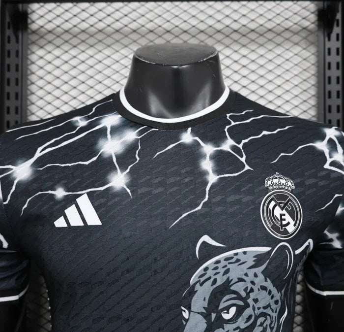 Real Madrid "Black Panther" Edición Especial
