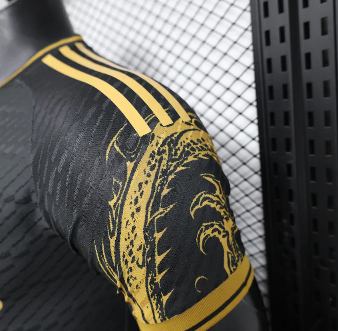 Real Madrid "Dragon Galactico" Edición Especial
