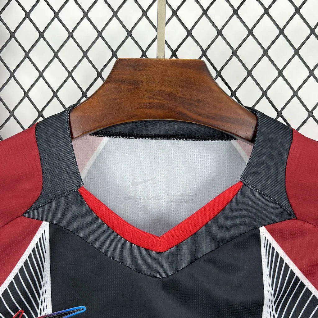Barcelona "Crimson Core" Edición Especial (Patch Optional)