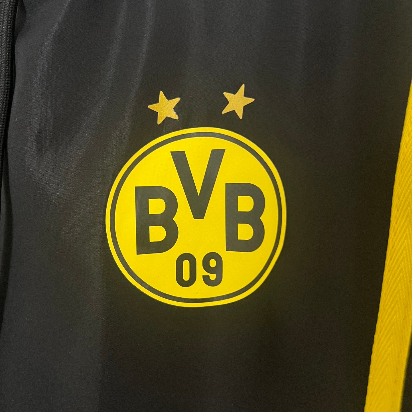 Cortavientos Borussia Dortmund