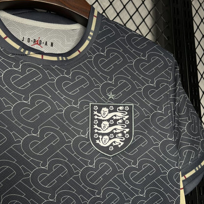 England "Burrbery" Edición Especial