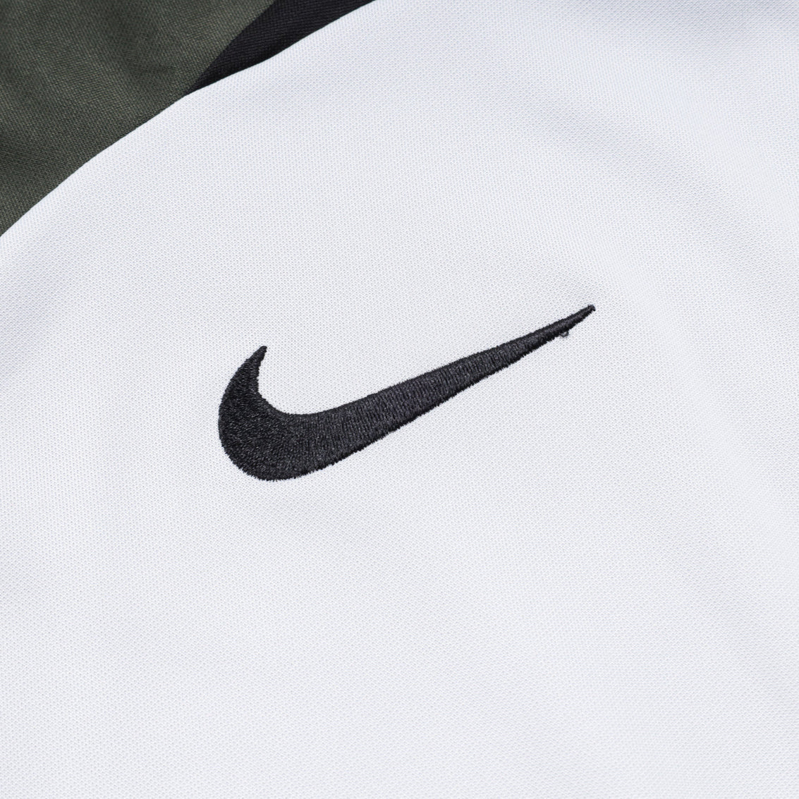 Barcelona Military Green and White Chándal