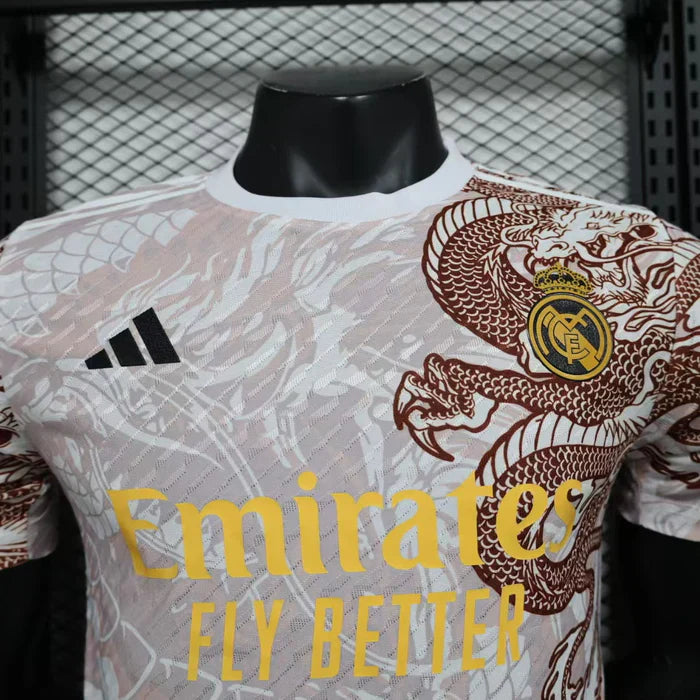 Real Madrid "Crimson Dragon" Edición Especial