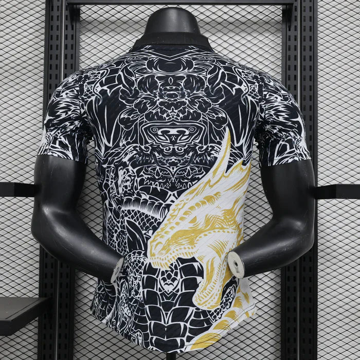 Real Madrid "Golden Beast" Edición Especial