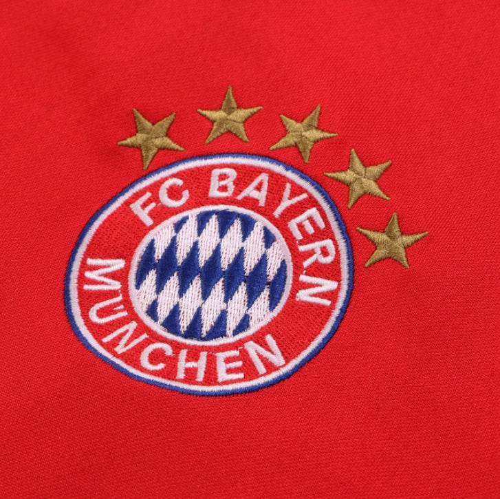 Bayern Munchen Black and Red Chándal