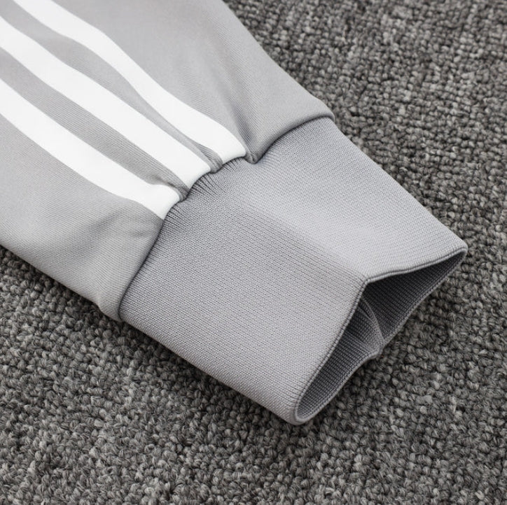 France Grey Chándal