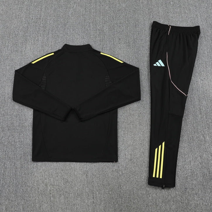 Juventus Black and Yellow Chándal