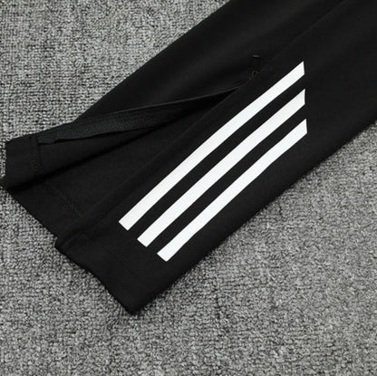 Manchester United White and Black Chándal