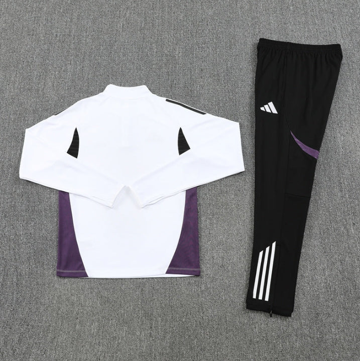 Manchester United White and Black Chándal
