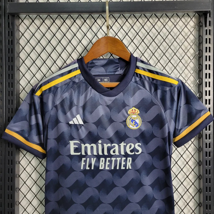 Real Madrid 2023/2024 Alternativa Visitante Talla Niño