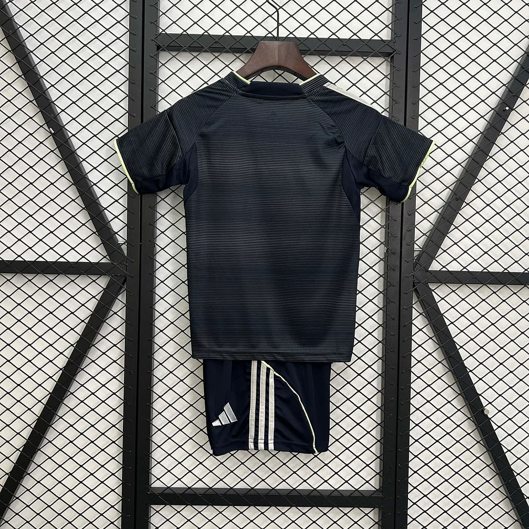 2025/2026 Real Madrid Visitante Kit Talla Niño