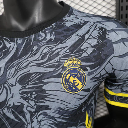 Real Madrid "Silver Fang" Edición Especial