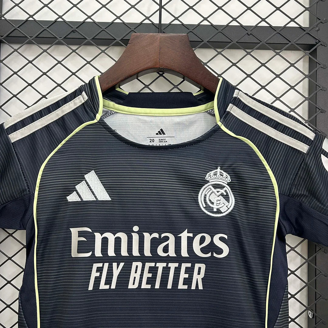 2025/2026 Real Madrid Visitante Kit Talla Niño