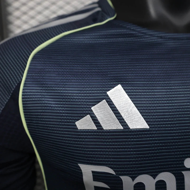 Real Madrid 2025/2026 Visitante Kit