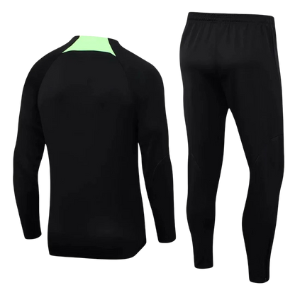 Liverpool Black Chándal