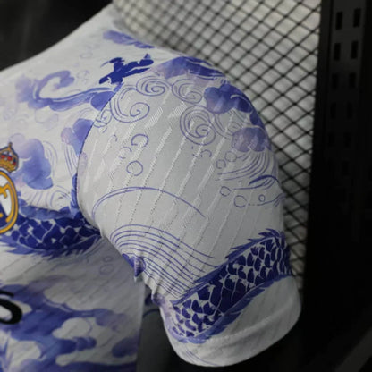 Real Madrid "Snowbound Veil" Edición Especial