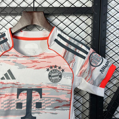 2025/2026 Bayern Munchen Visitante Kit Talla Niño
