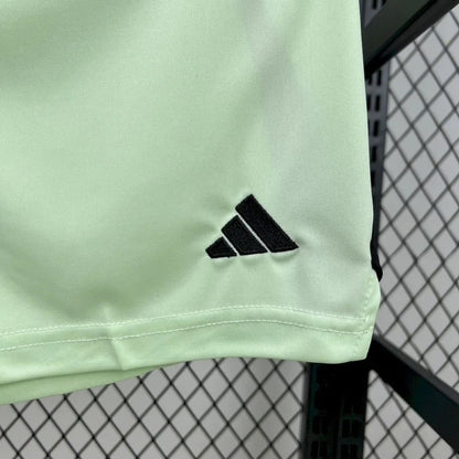 2025/2026 Bayern Munchen Green Goalkeeper Kit Talla Niño