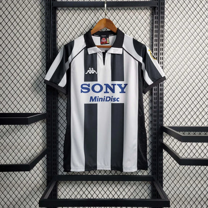 1997-1998 Retro Juventus Local
