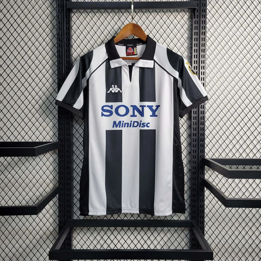 1997-1998 Retro Juventus Local