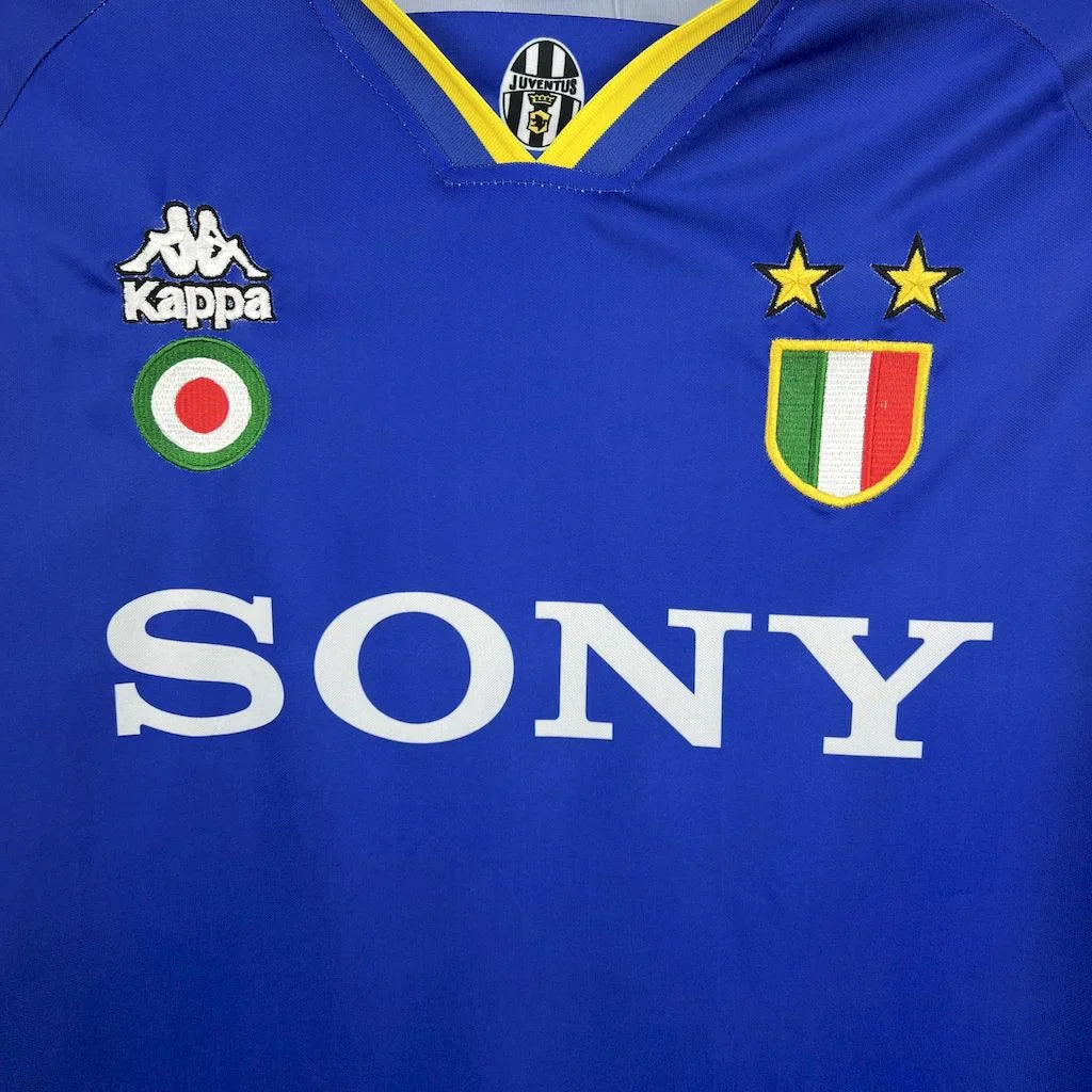 1995-1996 Retro Juventus Visitante Manga Larga